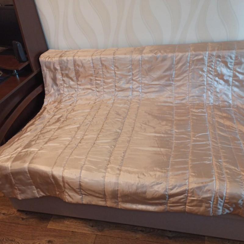 Покривало на диван кровать: цена 350 грн - купить Накидки на мебель на ...