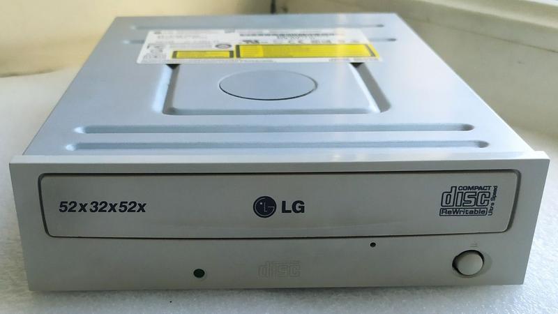 CD привід LG біла панель комп'ютерний IDE