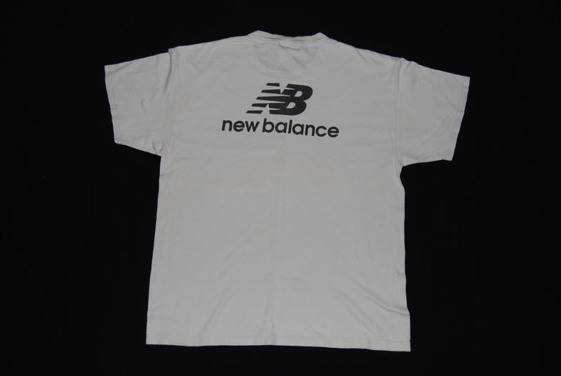 Винтажная футболка new balance