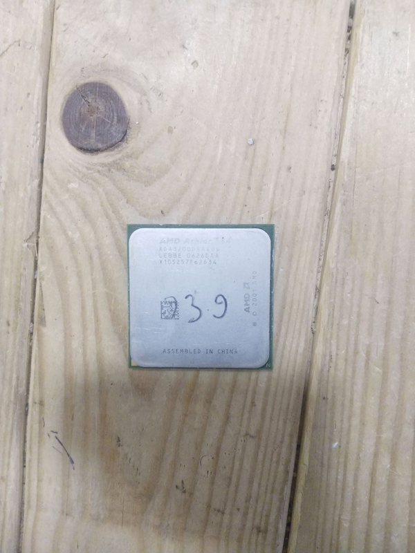 Процесор Athlon  3200+ socket 939