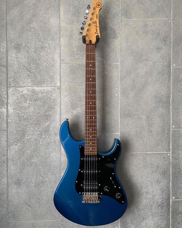 Електрогітара Yamaha Pacifica 112x Stratocaster, 1999 - купить недорого ...