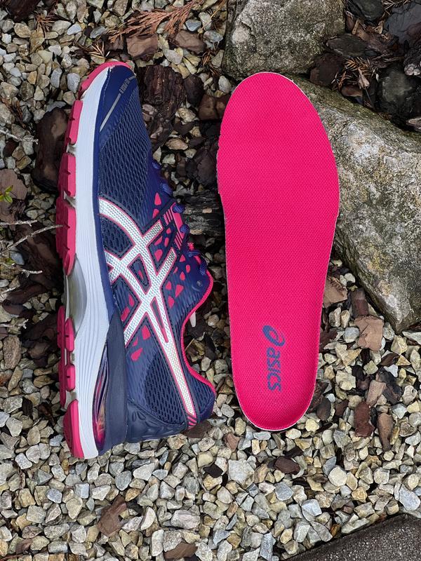 Pulse 9 outlet asics