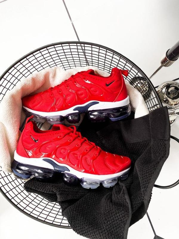 nike vapormax plus red and white