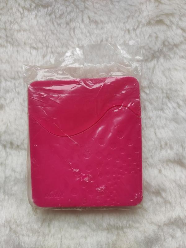 Розовая пластиковая коробка для прокладок органайзер для хране...