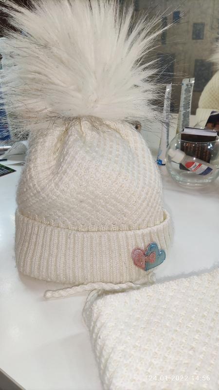 Зимова шапка з хомутом