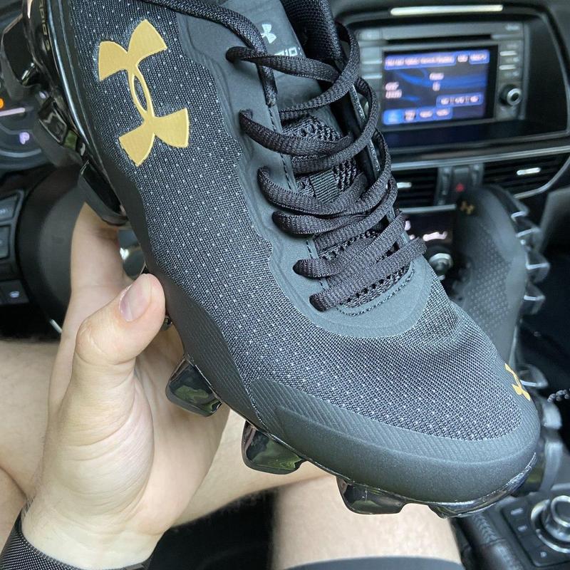 under armour scorpio black gold