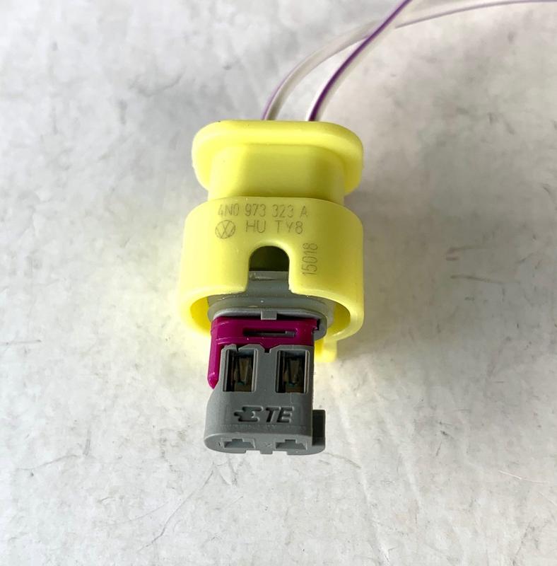 Разъём VAG 2 контакта оригинал: цена 250 грн - купить ...