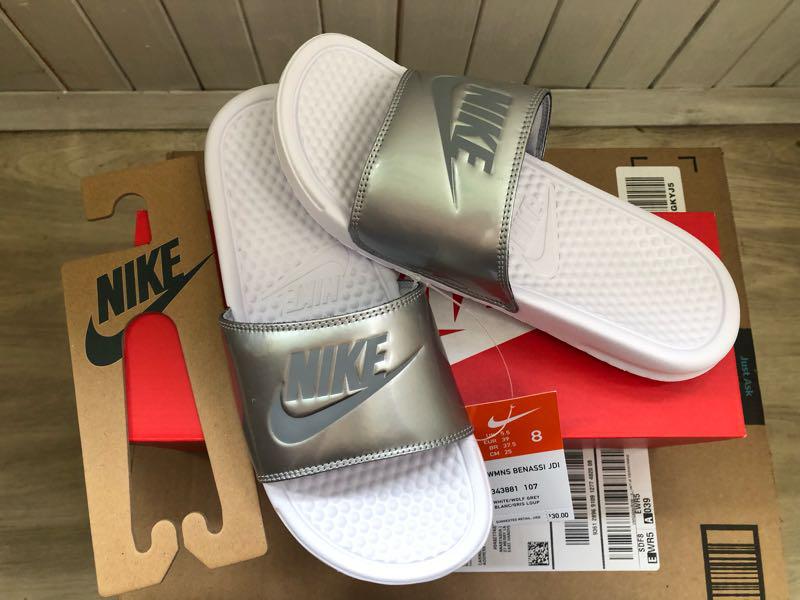 nike benassi original