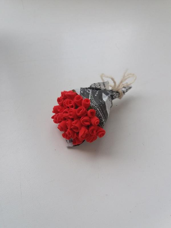 Миниатюрный букет роз, сувенир, милый подарок