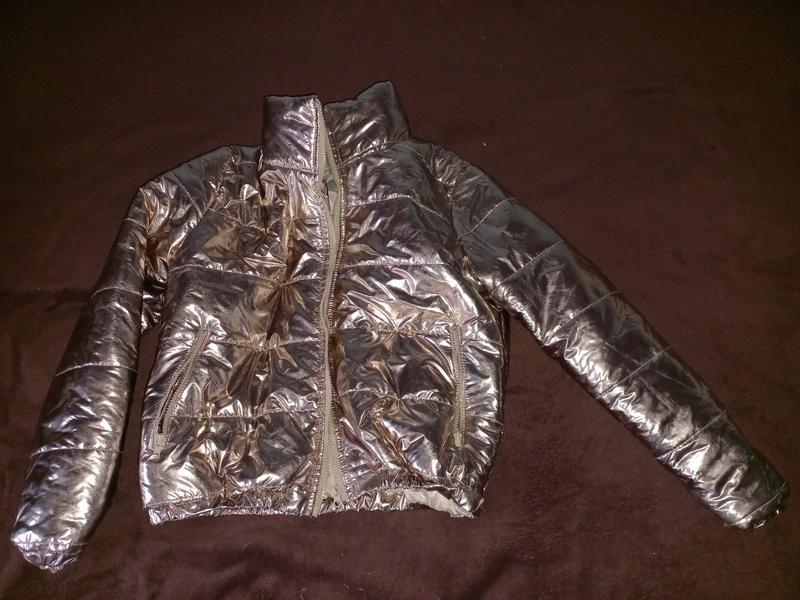 Куртка новая золотистая демисезонная размер м (750)