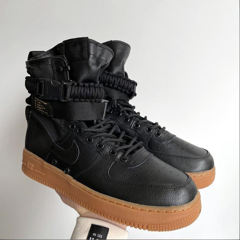 black gum bottom air force ones