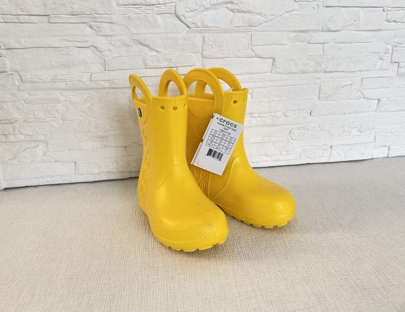 Croc handle hotsell it rain boot