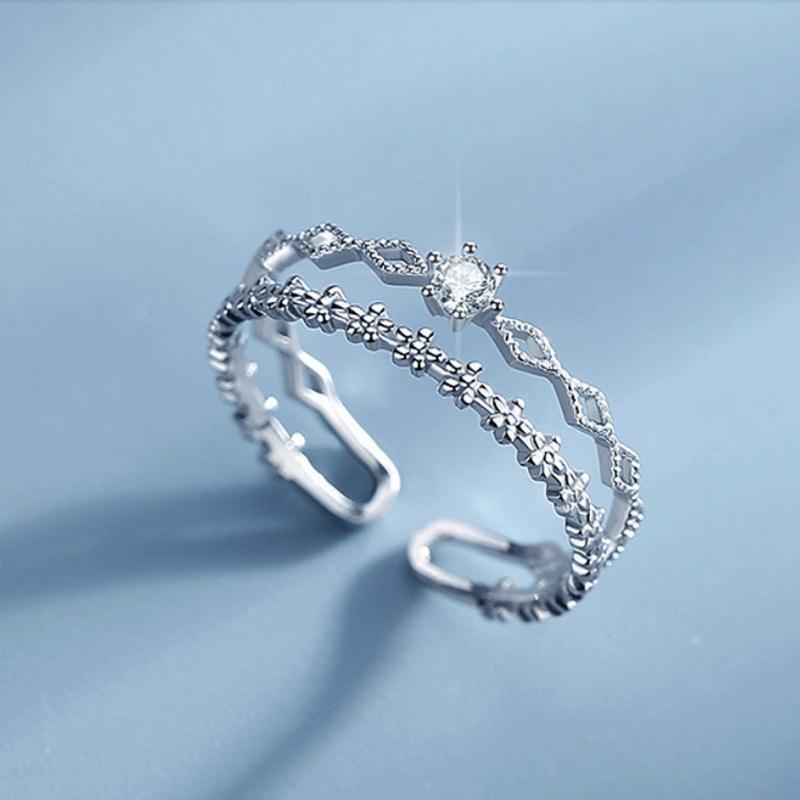 Нежное кольцо серебро 925 покрытие