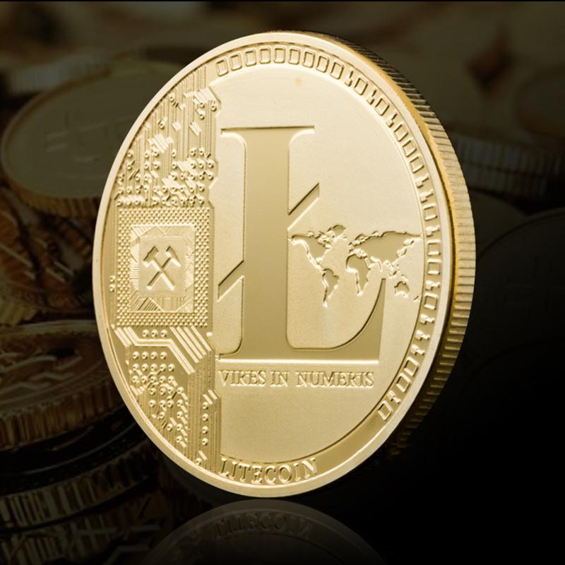 Монета Litecoin в чехле золото