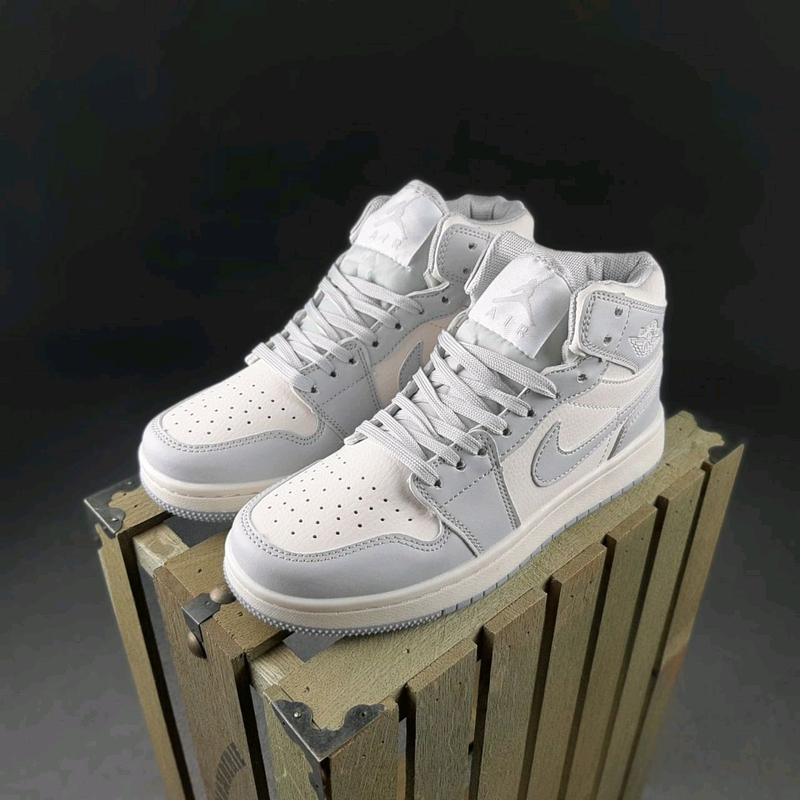 20661 Nike Air Jordan 1 MID высокие кроссовки найк джорданы - 1700 ...