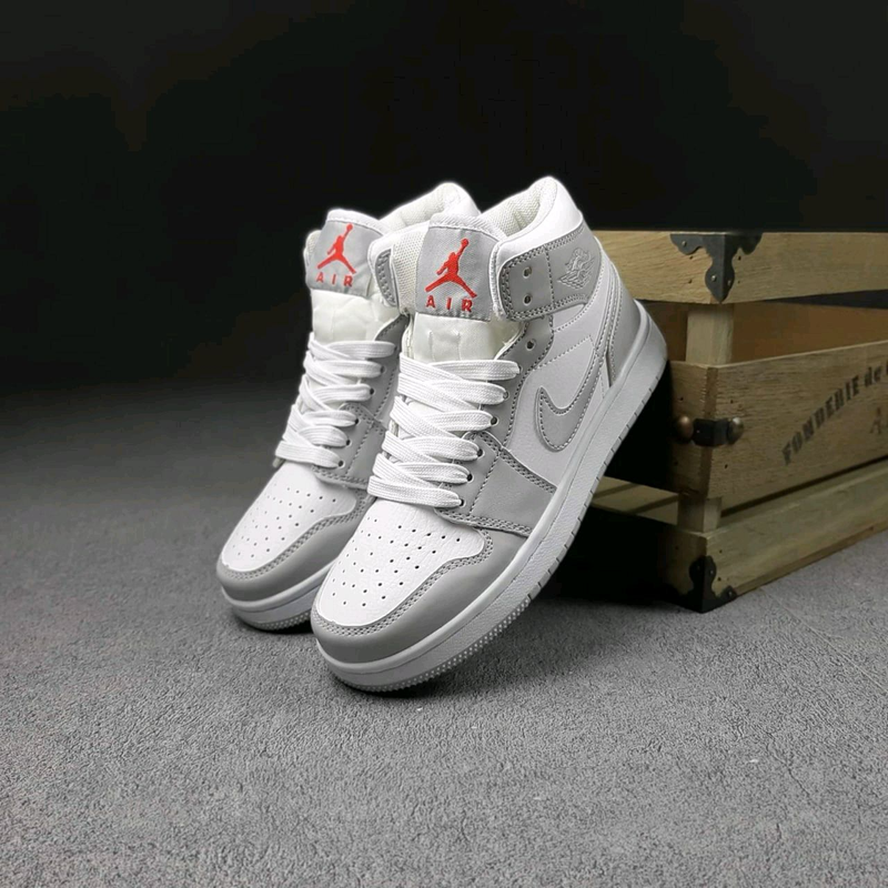 20659 Nike Air Jordan 1 MID высокие кроссовки найк джорданы - 1700 ...