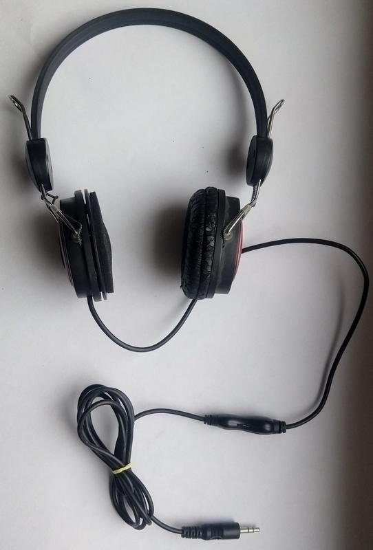 Мультимедійні навушники з регулятором гучності Sven AP-320