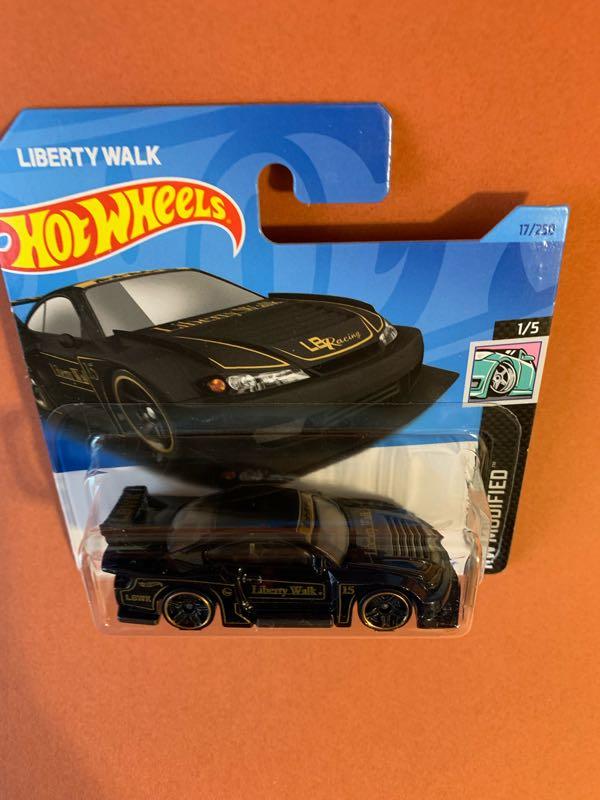 Ниссан hot wheels