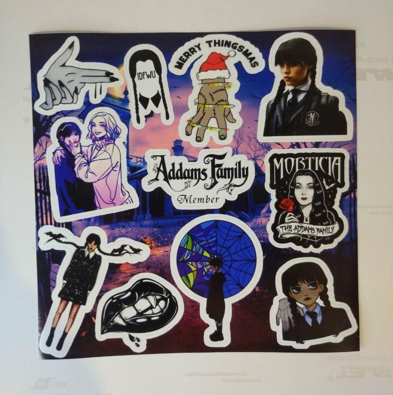 Наклейки на ноутбук Wednesday Addams. Вінілові . Круті наклейки: цена ...