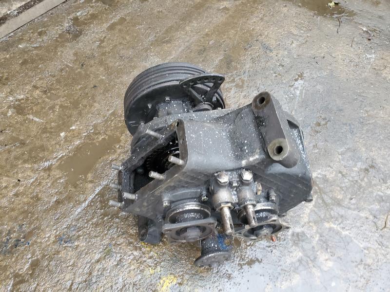 Коробка роздатка раздаточная коробка автомобиля ЗИЛ 131 ЗИЛ ид...: цена ...