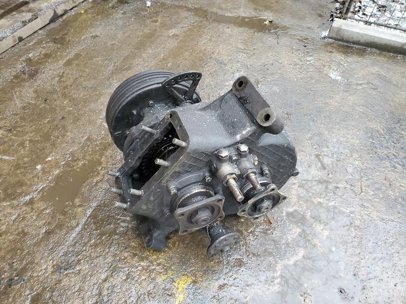 Коробка роздатка раздаточная коробка автомобиля ЗИЛ 131 ЗИЛ ид...: цена ...