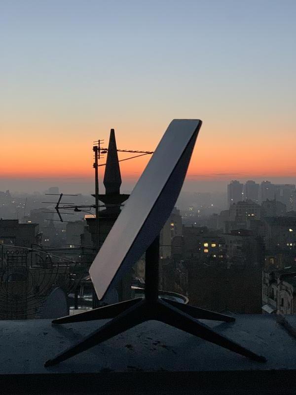 Starlink, монтаж Старлинк, установка starlink, повісити старлінк - 1000 ...