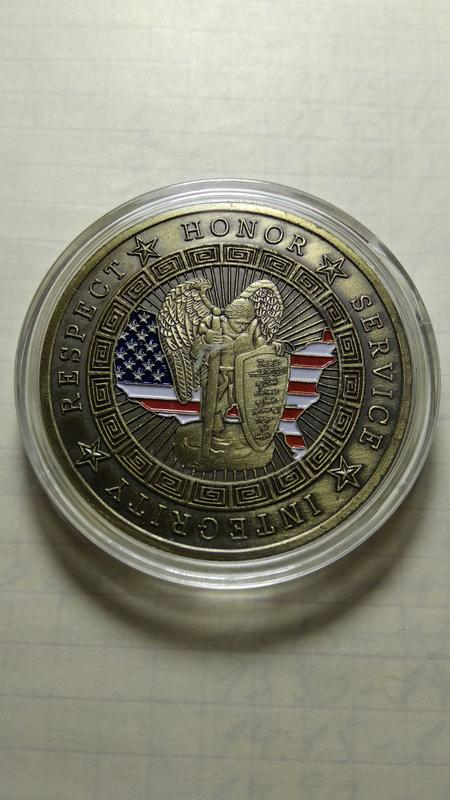 Колекційна монета офіцери поліції.