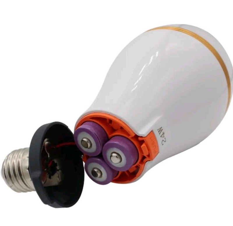 Яркая LED Лампочка работает от аккумуляторов 18650 3 шт 12 часов - 999 ...