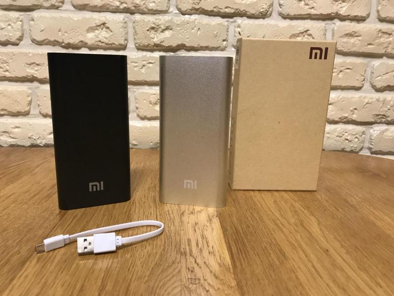 Повер банк xiaomi мигает