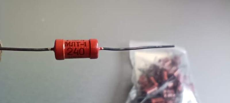 Резистор МЛТ-1 240кОм