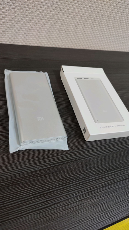 Power bank Xiaomi на 10000 мАч.