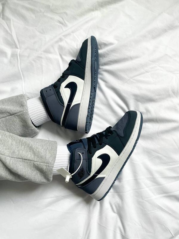 air jordan 1 mid gs sanded purple