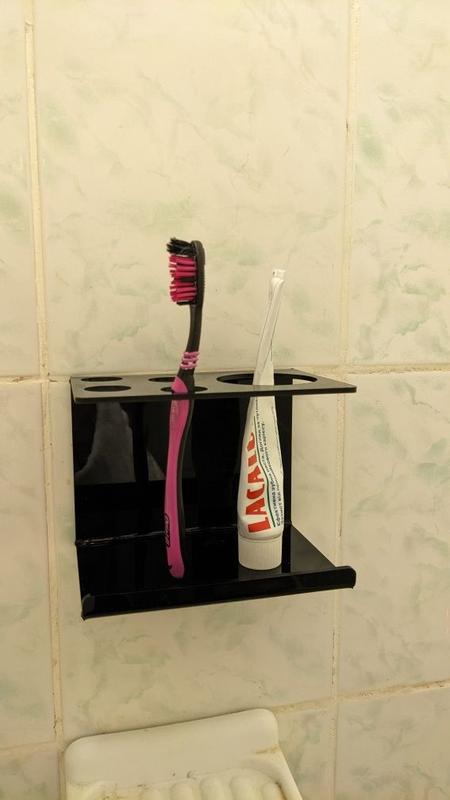 Поличка у ванну для зубної пасти та щіток