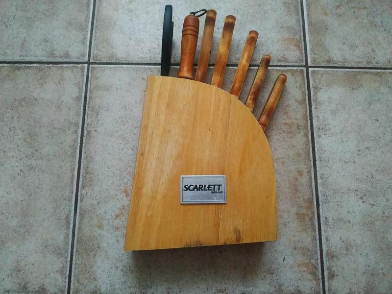 Набор кухонных ножей scarlett