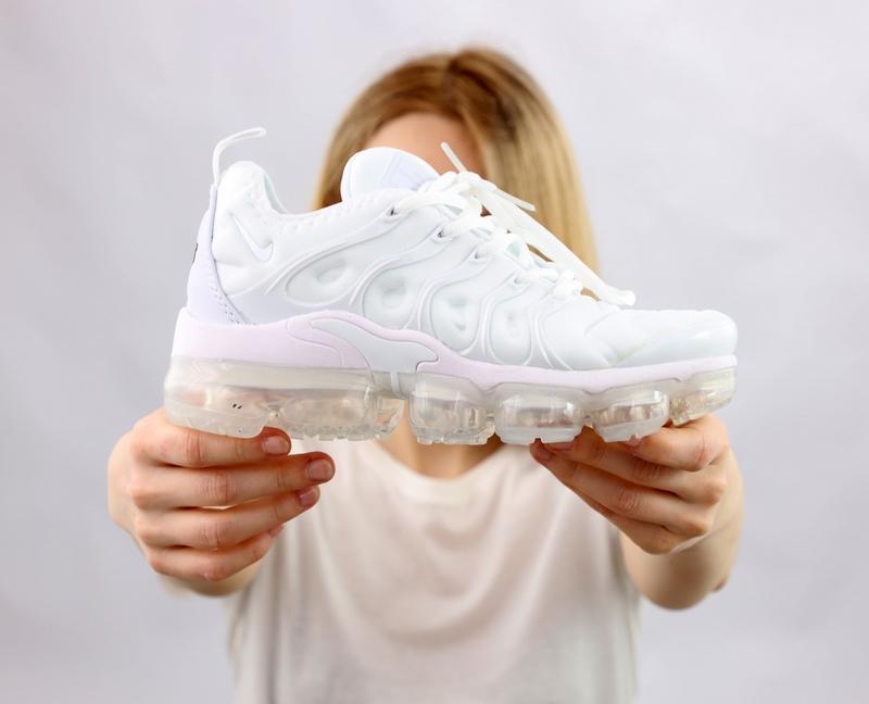 Womens triple store white vapormax