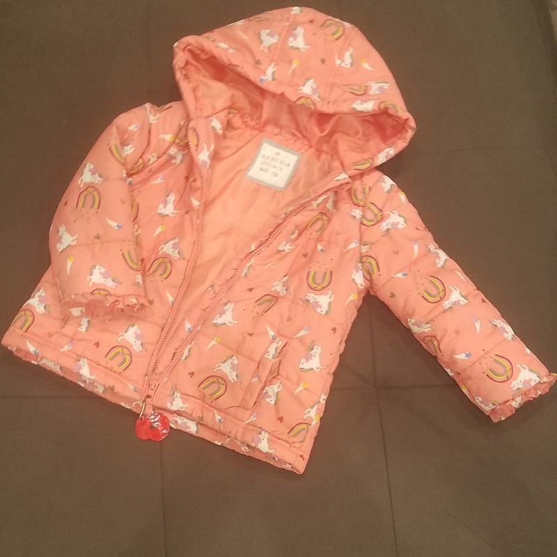 Куртка на девочку 4-5 лет