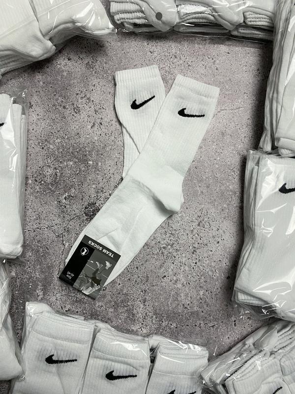 Nike crew socks double best sale sided swoosh