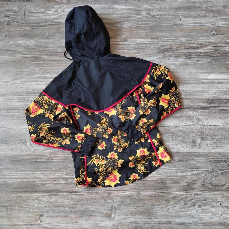 Nike sportswear hot sale windrunner floral