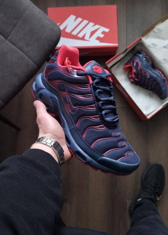 Vapormax plus best sale shark red