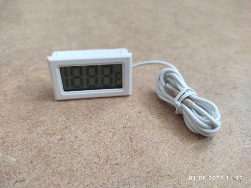 Електронний термометр з зовнішнім датчиком / Электронный граду...