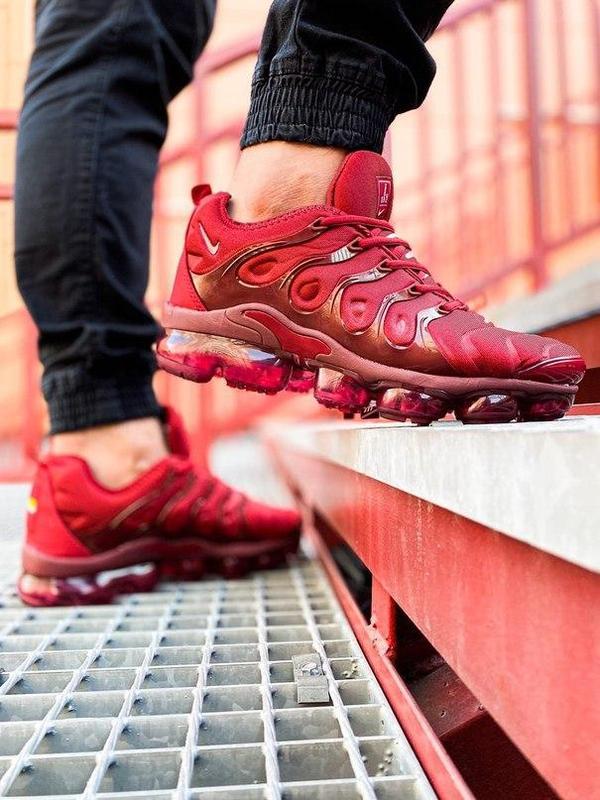 nike vapormax plus bordo