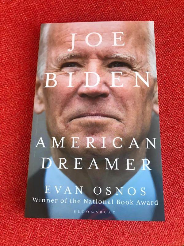 Книга про Джо Байдена англійською «Joe Biden. American Dreamer”