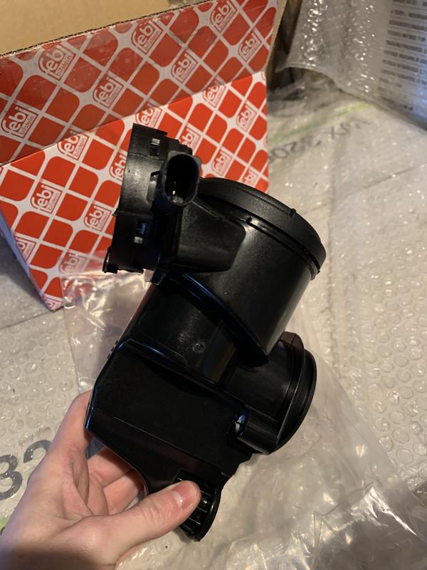 Маслоотделитель картерных газов 1.4l vw audi 036 103 464 AH - 1000 ...