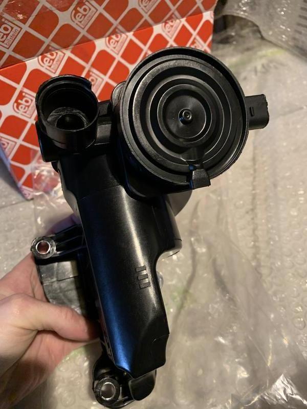 Маслоотделитель картерных газов 1.4l vw audi 036 103 464 AH - 1000 ...