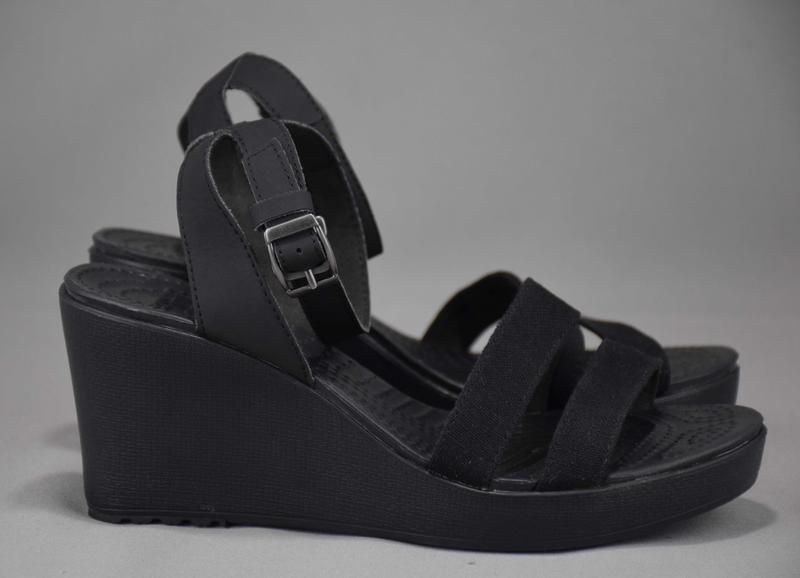 Crocs 2025 leigh wedge