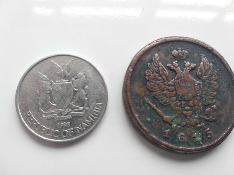 монеты 2 копейки 1815 г. царской России и 10 центов Республика...
