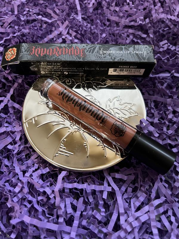 Зволожувальна губна помада mordida lip stain у відтінку primer... ціна 281 грн купити