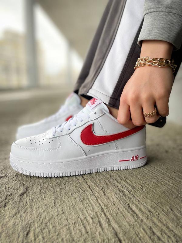 Nike air force 2024 white gym red