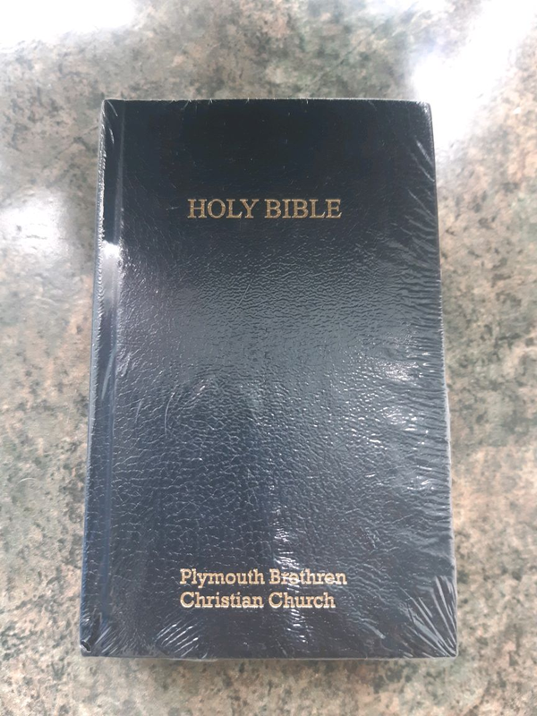 Біблія ( Holy Bible ), в заводській плівці.