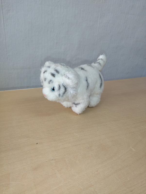 Мягкая игрушка белый тигр,